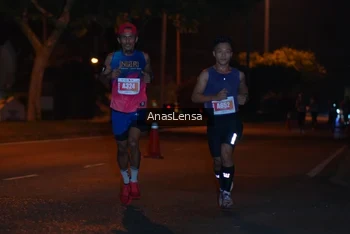 Runner Photo 4340086