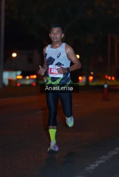 Runner Photo 4340143