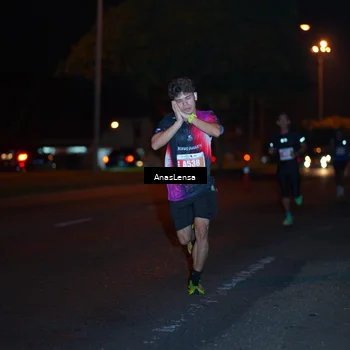 Runner Photo 4340173