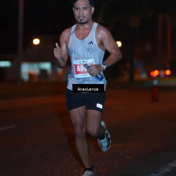 Runner Photo 4340184