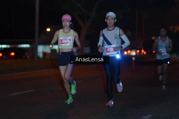 Runner Photo 4340199