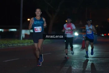 Runner Photo 4340304