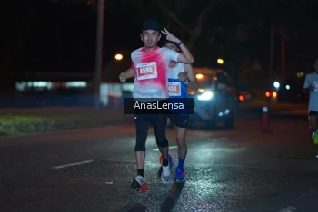 Runner Photo 4340347