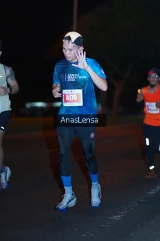 Runner Photo 4340350