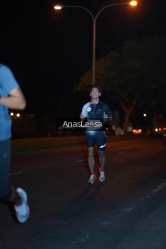 Runner Photo 4340471