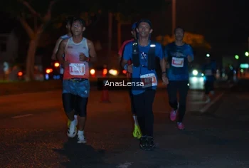 Runner Photo 4340512