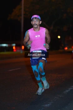 Runner Photo 4340554