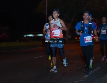 Runner Photo 4340558