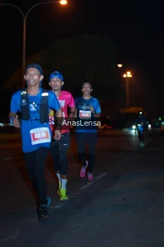 Runner Photo 4340560