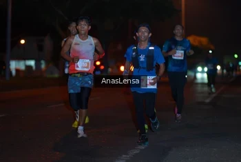 Runner Photo 4340561