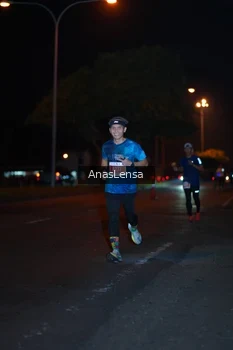 Runner Photo 4340573