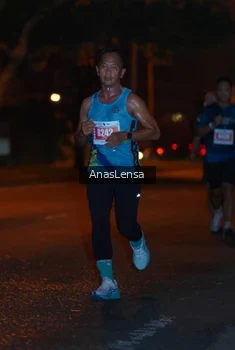 Runner Photo 4340657