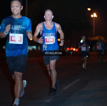 Runner Photo 4340713