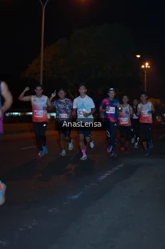 Runner Photo 4340756