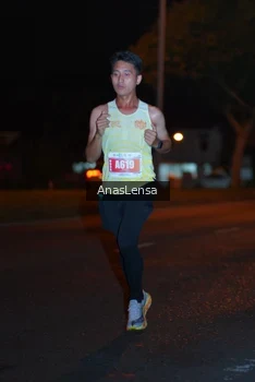 Runner Photo 4340757