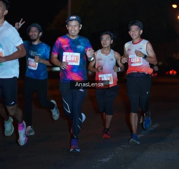 Runner Photo 4340772