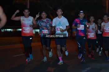 Runner Photo 4340800