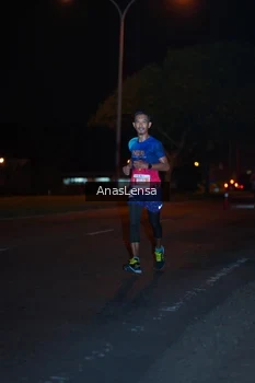 Runner Photo 4340870