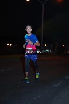 Runner Photo 4340877
