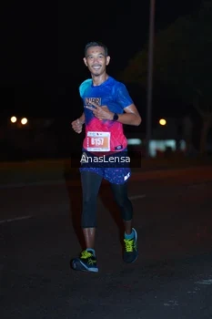 Runner Photo 4340889