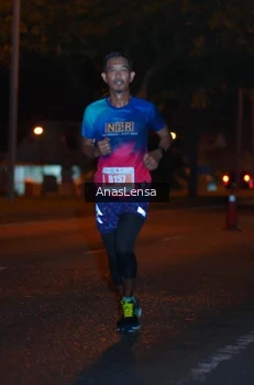 Runner Photo 4340895