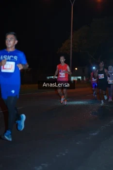 Runner Photo 4340896
