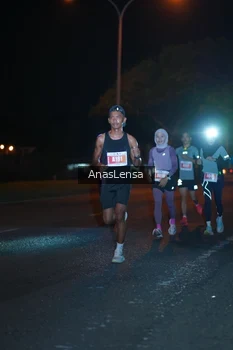 Runner Photo 4340904
