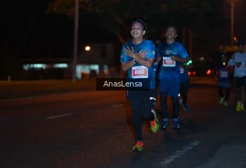Runner Photo 4340985