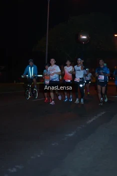 Runner Photo 4341109