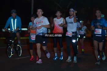 Runner Photo 4341119