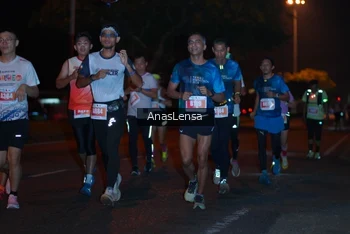 Runner Photo 4341120