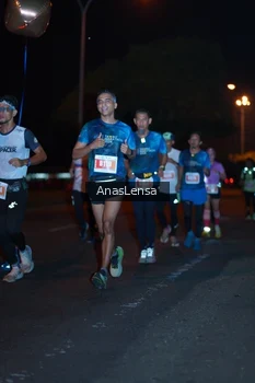 Runner Photo 4341173