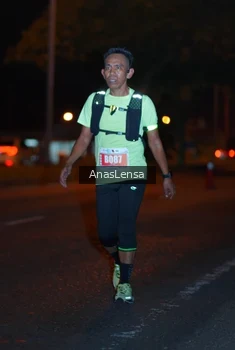Runner Photo 4341194