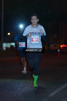Runner Photo 4341204