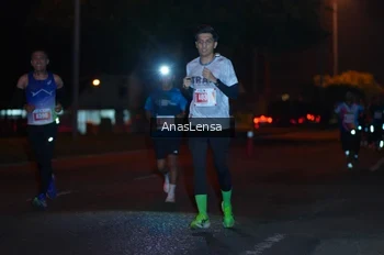 Runner Photo 4341207