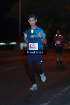 Runner Photo 4341348