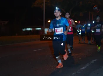 Runner Photo 4341440