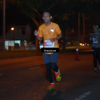 Runner Photo 4341452