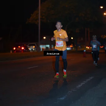 Runner Photo 4341454