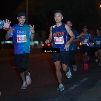 Runner Photo 4341498