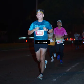 Runner Photo 4341509