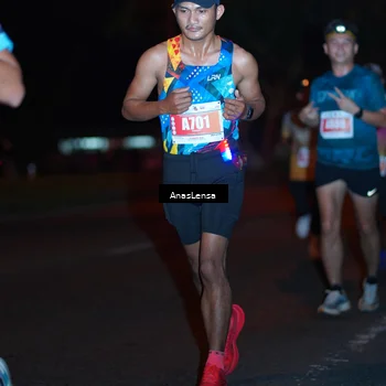 Runner Photo 4341511