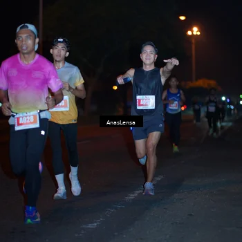 Runner Photo 4341513