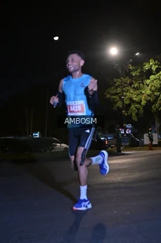 Runner Photo 4341533