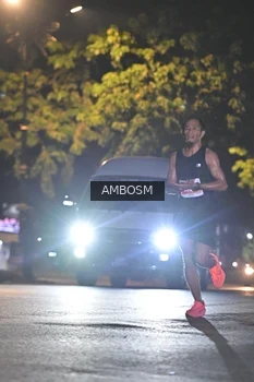 Runner Photo 4341554