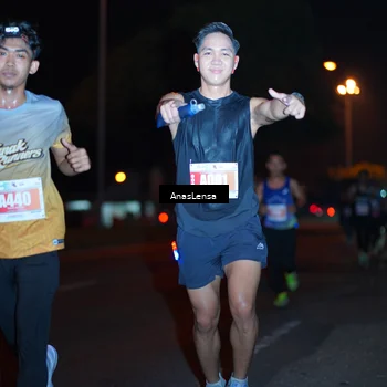 Runner Photo 4341560