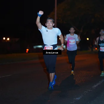 Runner Photo 4341562