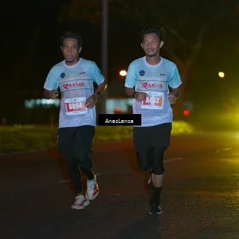 Runner Photo 4341571