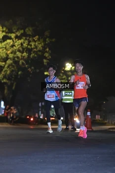Runner Photo 4341575