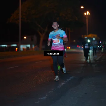 Runner Photo 4341578